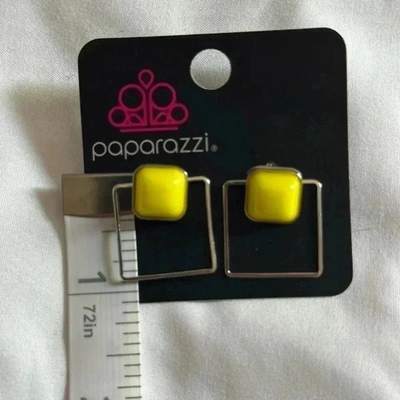 Yellow Jacket Earrings - Picture 4 of 4